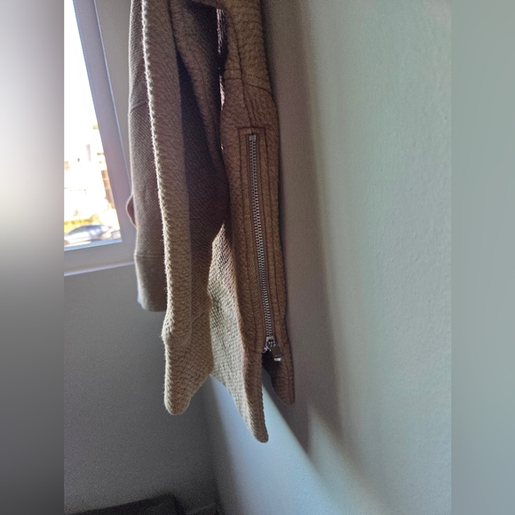 Calia Womens Tan Crewneck Sweater - Picture 5 of 5